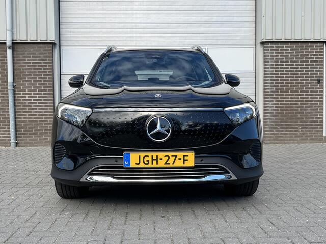Mercedes-Benz EQB 250+ Luxury Line | Panoramadak | Trekhaak | Dodehoekassistent | Advanced Sound System | Donkergetint Glas Achter | Draadloos Oplaadsysteem Smartphone | Apple CarPlay | Android Auto | Sfeerverlichting | Stoelverwarming