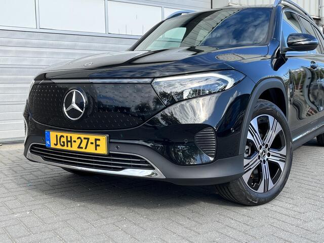 Mercedes-Benz EQB 250+ Luxury Line | Panoramadak | Trekhaak | Dodehoekassistent | Advanced Sound System | Donkergetint Glas Achter | Draadloos Oplaadsysteem Smartphone | Apple CarPlay | Android Auto | Sfeerverlichting | Stoelverwarming