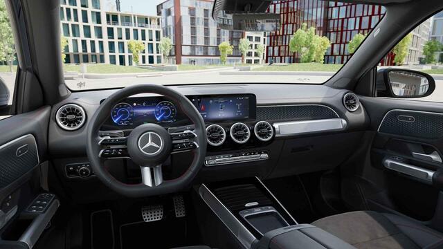 Mercedes-Benz EQB 250+ AMG Line 71 kWh | Trekhaak | Widescreen | Sfeerverlichting | Stoelverwarming |