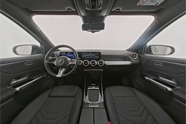 Mercedes-Benz EQB 250+ Business Line 7p. 71 kWh 7 Persoons | Panorama Schuif-Kanteldak | Ledkoplampen | EASY PACK achterklep | Parkeerpakket met achteruitrijcamera. Inclusief 24 maanden MB Certified garantie voor Europa.