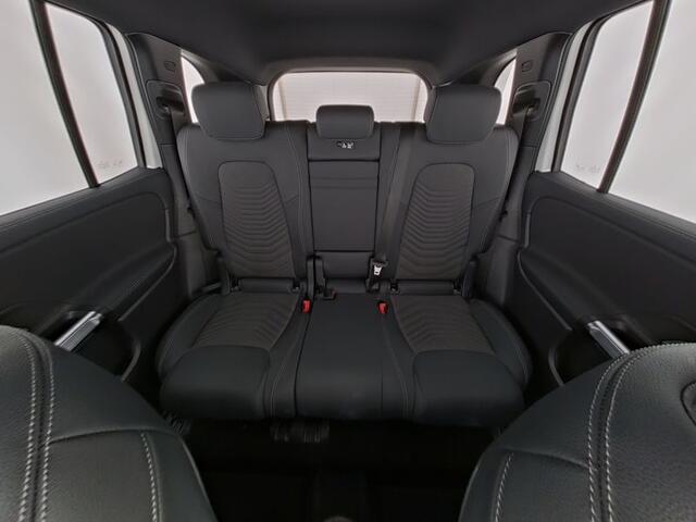 Mercedes-Benz EQB 250+ Business Line 71 kWh Ledkoplampen | Parkeerpakket met achteruitrijcamera | Stoelverwarming | Stuurverwarming | Apple CarPlay. Inclusief 24 maanden MB Certified garantie voor Europa.