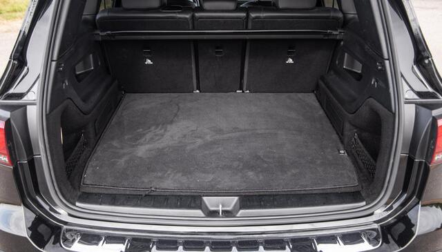 Mercedes-Benz EQB 300 4MATIC Luxury Line CARPLAY / CAMERA / SFEERVERLICHTING / LEER / STOELVERWARMING