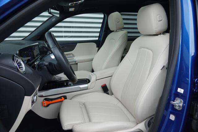 Mercedes-Benz EQB 250+ Luxury Line 71 kWh | Panoramadak | Distronic | Camera | Sfeer |
