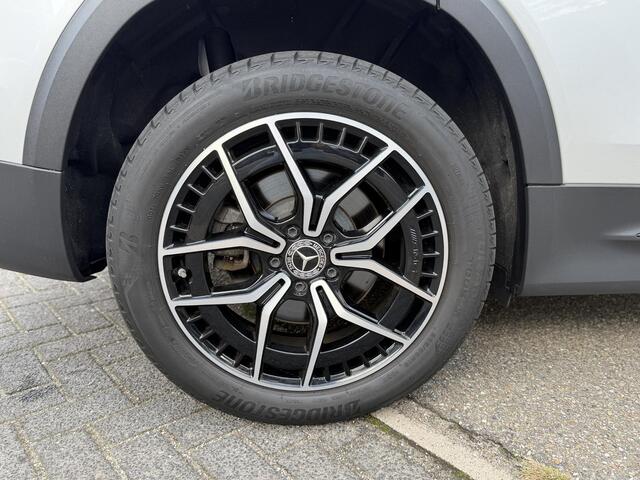 Mercedes-Benz EQB 300 4MATIC AMG Line 7p. 67 kWh | SOH 98% | NIGHT PAKKET | 360 CAMERA| 7 PERSOONS | RIJKLAAR + 12 MND BOVAG GARANTIE | STOEL VERWARMING | DODE HOEK |