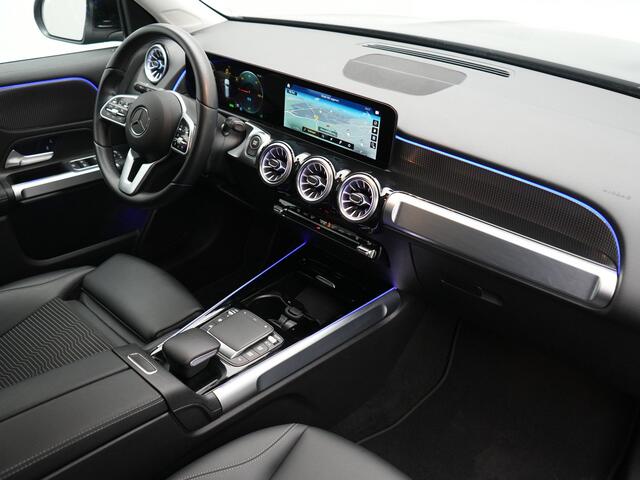 Mercedes-Benz EQB 300 4MATIC Luxury Line 7p. 67 kWh 228pk Dealer O.H | SOH 96.1% | Cruise Control | MBUX Widescreen Navi | Camera | Sfeerverlichting | Virtual | DAB | 19"L.M |