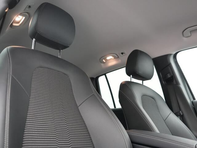 Mercedes-Benz EQB 300 4MATIC Luxury Line 7p. 67 kWh 228pk Dealer O.H | SOH 96.1% | Cruise Control | MBUX Widescreen Navi | Camera | Sfeerverlichting | Virtual | DAB | 19"L.M |