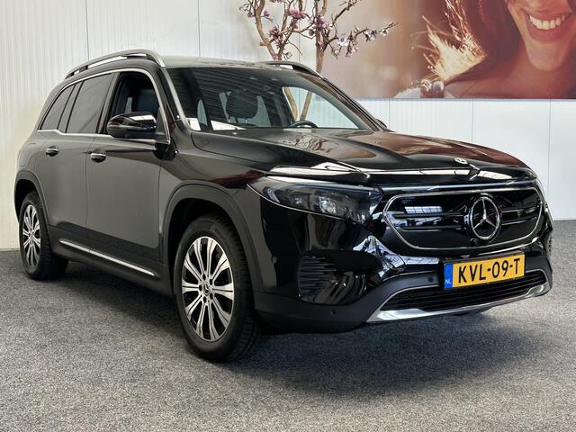 Mercedes-Benz EQB 300 4MATIC AMG LINE 67 KWH ADAPTIVE CRUISE CONTROL 360 CAMERA NAVIGATIE GLAZEN PANORAMA SCHUIF/KANTELDAK RIJSTROOKSENSOREN DODEHOEKSENSOREN KEYLESS GO. ZEER MOOI !!