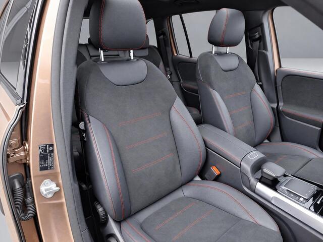 Mercedes-Benz EQB 250 AMG Line 67 kWh | Panoramadak | Night Pakket | Achteruitrijcamera | Stoelverwarming | Sfeerverlichting | Advanced Sound System | Keyless-GO | Elektrisch Bedienbare Achterklep