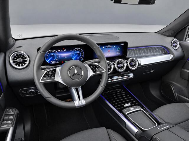 Mercedes-Benz EQB 250+ Business Solution Luxury 71 kWh | Panoramadak | Dodehoekassistent | Stoelverwarming | Sfeerverlichting | Apple CarPlay | Android Auto | Verschuifbare Stoelen Achter | Elektrische Achterklep | Elektrisch Inklapbare Buitenspiegels | Achteruitrijcamera | Parkeersensoren