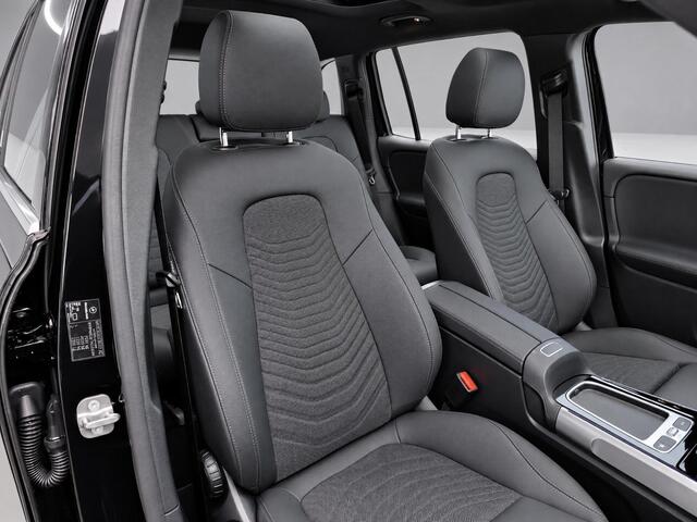 Mercedes-Benz EQB 250+ Business Solution Luxury 71 kWh | Panoramadak | Dodehoekassistent | Stoelverwarming | Sfeerverlichting | Apple CarPlay | Android Auto | Verschuifbare Stoelen Achter | Elektrische Achterklep | Elektrisch Inklapbare Buitenspiegels | Achteruitrijcamera | Parkeersensoren