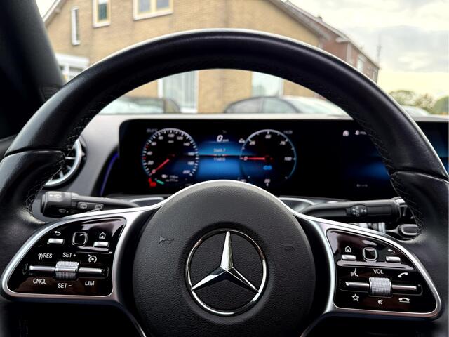 Mercedes-Benz EQB 250 Luxury Line 67 kWh SOH 95.6%,Panoramadak, Camera, Stoelverwarming