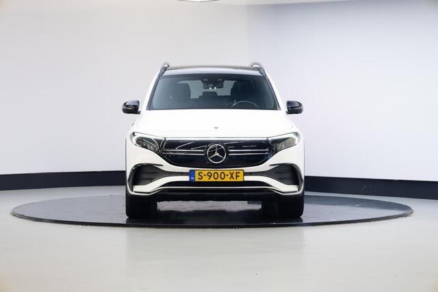 Mercedes-Benz EQB 300 4MATIC AMG Line 7p. 67 kWh | Night | Panoramadak | Premium Plus | 360 camera |