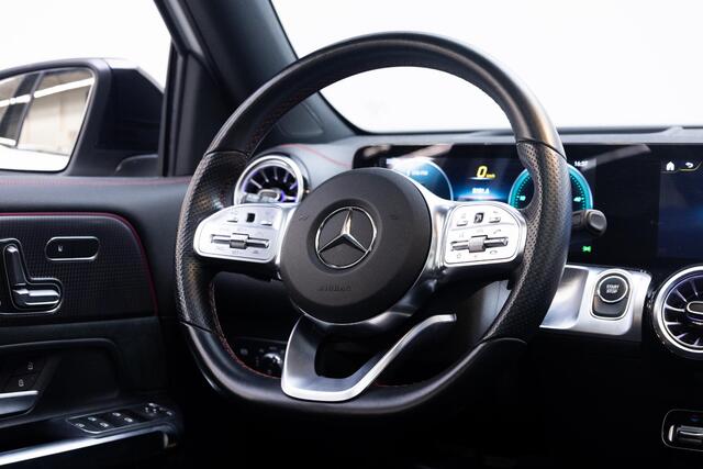 Mercedes-Benz EQB 300 4MATIC AMG Line 7p. 67 kWh | Night | Panoramadak | Premium Plus | 360 camera |