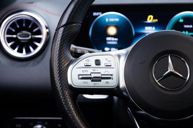 Mercedes-Benz EQB 300 4MATIC AMG Line 7p. 67 kWh | Night | Panoramadak | Premium Plus | 360 camera |