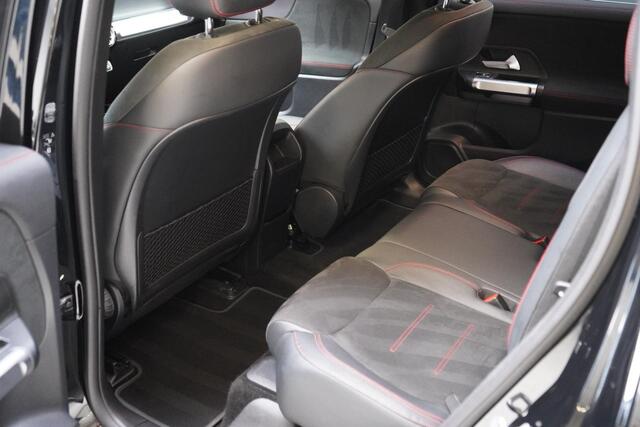 Mercedes-Benz EQB 250 AMG Line 67 kWh | SoH 98,21% | Sfeerverlichting | Blind-Spot | Navigatie | Carplay