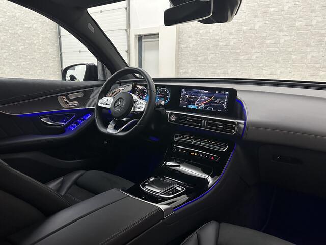 Mercedes-Benz EQC 400 4MATIC AMG-Line 80 kWh | 360 Camera | Distronic + | Schuifdak | Burmester | Keyless-Go | Trekhaak | Memory | Carbon | Zwarte Sierlijsten | Sfeerverlichting | Carplay | Getint Glas | Widescreen | LED | 19'' |