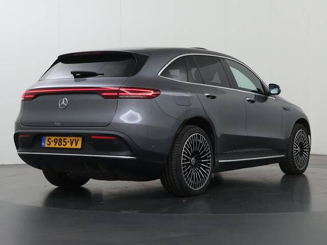 Mercedes-Benz EQC 400 4MATIC AMG Line 80 kWh | Night | Trekhaak | Memory | Schuif/kanteldak | 21" lichtmetalen velgen | Rijassistentiepakket |