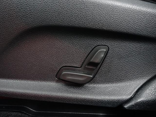 Mercedes-Benz EQC 400 4MATIC Business Solution Luxury 80 kWh- NAP 31dkm, Schuifdak, Sfeerverlichting, Trekhaak, Ada Cruise