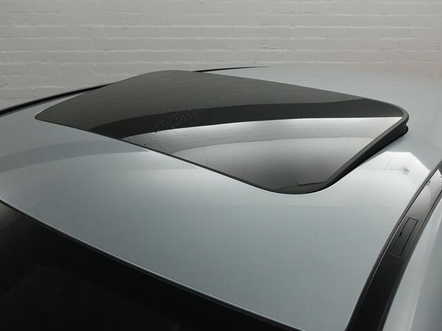 Mercedes-Benz EQC 400 4MATIC Premium Plus 80 kWh- Schuifdak, Memory Seats, Carplay, Android Auto, Sfeerverlichting, 360 Camera