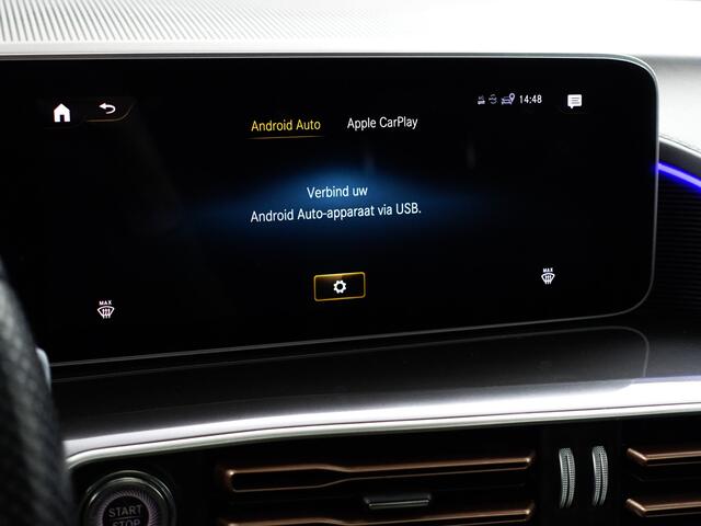 Mercedes-Benz EQC 400 4MATIC Premium Plus 80 kWh- Schuifdak, Memory Seats, Carplay, Android Auto, Sfeerverlichting, 360 Camera
