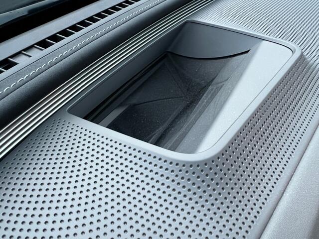 Mercedes-Benz EQC EQC 400 4-Matic AMG int + ext, Dak, Distronic