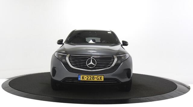 Mercedes-Benz EQC 400 4MATIC Business Solution Luxury 80 kWh SOH 95% / Lederen bekleding / Camera / Navigatie