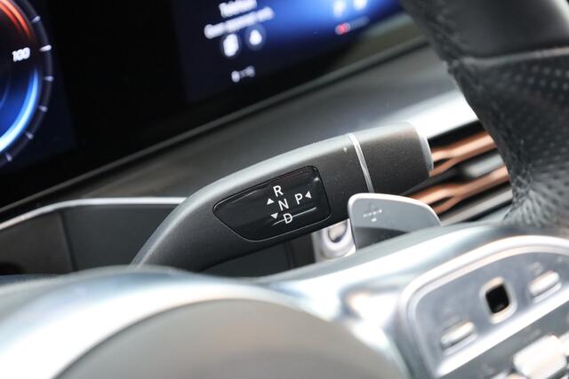 Mercedes-Benz EQC 400 4MATIC AMG Line Premium Plus 80 kWh | SOH 96% | S/K Dak (Pano ) | 360cam | Adapt. Cruise | Memory | Stoelverw. | Dodehoek | Matrix Led