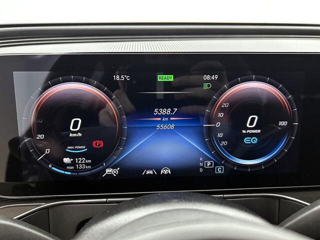 Mercedes-Benz EQC 400 4MATIC 80 kWh | Schuifdak | Trekhaak | Adaptive Cruise Control | Privacy Glass | 360gr Camera | Dodehoek assistent Inclusief 24 maanden Mercedes-Benz Certified garantie voor Europa.