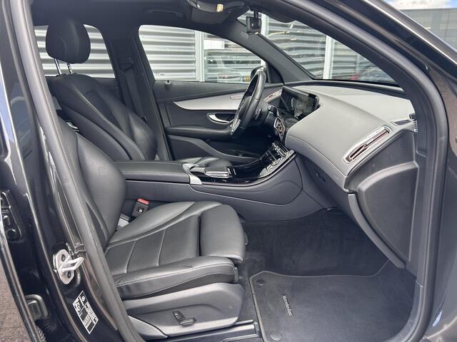 Mercedes-Benz EQC 400 4MATIC Luxury Line 80 kWh | Panoramadak | Trekhaak | Apple Carplay & Android Auto