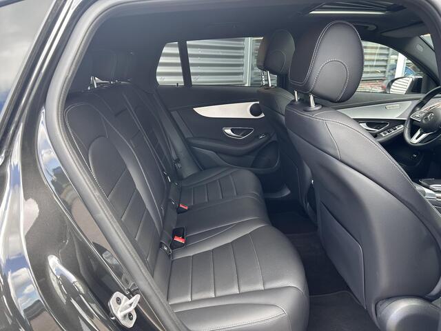 Mercedes-Benz EQC 400 4MATIC Luxury Line 80 kWh | Panoramadak | Trekhaak | Apple Carplay & Android Auto