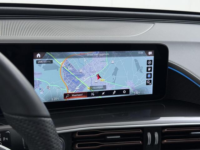 Mercedes-Benz EQC 400 4MATIC AMG Line Premium Plus 80 kWh Schuifdak Memory