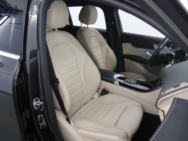 Mercedes-Benz EQC 400 4MATIC Luxury Line 80 kWh | Memory pakket | Stoelverwarming | Stoelventilatie | Geluids- en warmte werend glas | 360 graden camera | Distronic | Multibeam led koplampen | Sfeerverlichting | Keyless go |