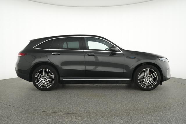 Mercedes-Benz EQC 400 4MATIC Business Solution 80 kWh | Schuifdak | Burmester® | Distronic | 360° Camera | Sfeerverlichting | Alarm | Memory | Inclusief 12 Maanden Garantie. garage-sale
