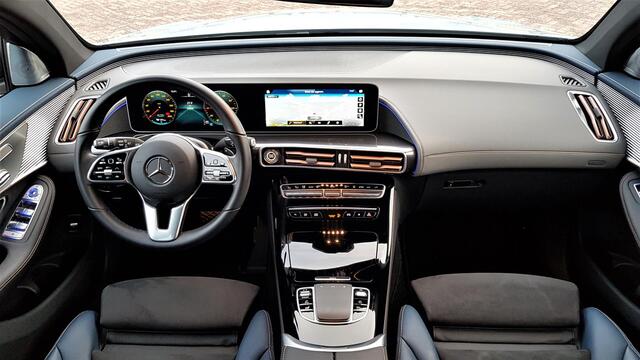 Mercedes-Benz EQC 400 4MATIC Premium Plus 80 kWh SOH 95,6% Autopilot/360-Camera/Trekhaak/Limited Ed-1886/Memory/ParkAssist/Dynamic-LED/Burmester-Audio/Elek.Achterklep/NAP