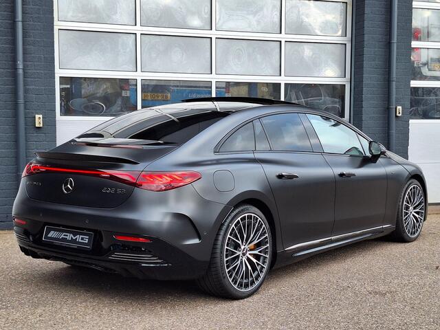 Mercedes-Benz EQE Mercedes-AMG 53 4MATIC+ | Premium Plus | 0% rente | AMG Night Pakket II | Rijassistentiepakket Plus | Panoramadak | HYPERSCREEN | AIRMATIC Luchtvering | Achterasbesturing | AMG Keramisch Remsysteem | Head-up Display | Burmester 3D Surround | Multicountour