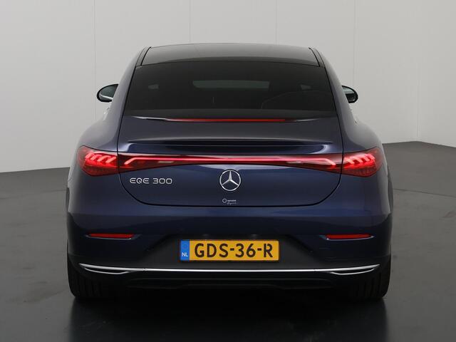 Mercedes-Benz EQE 300 Sport Edition 89 kWh | Panoramadak | Rijassistentie pakket | Memory pakket | 20 inch lichtmetalen velgen