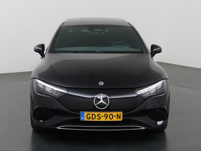 Mercedes-Benz EQE 300 Business Edition 89 kWh | Panoramadak | Warmtewerend glas | Apple Car Play | 19-Inch | Trekhaak |