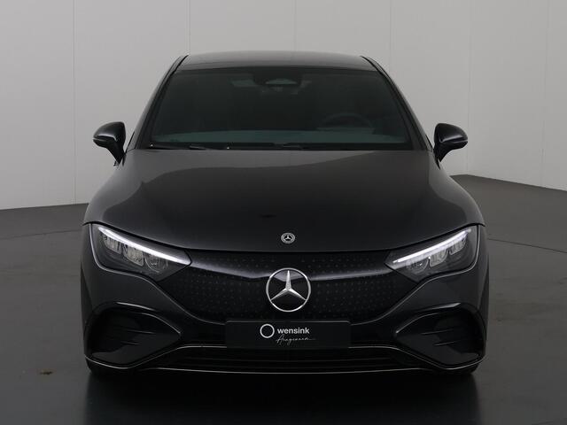 Mercedes-Benz EQE 300 Sport Edition AMG | AMG Pakket | Burmester | Stuurverwarming | Elektrische stoelen met Memory | Trekhaak | Sfeerverlichting | Zitkenematica | Night Pakket |