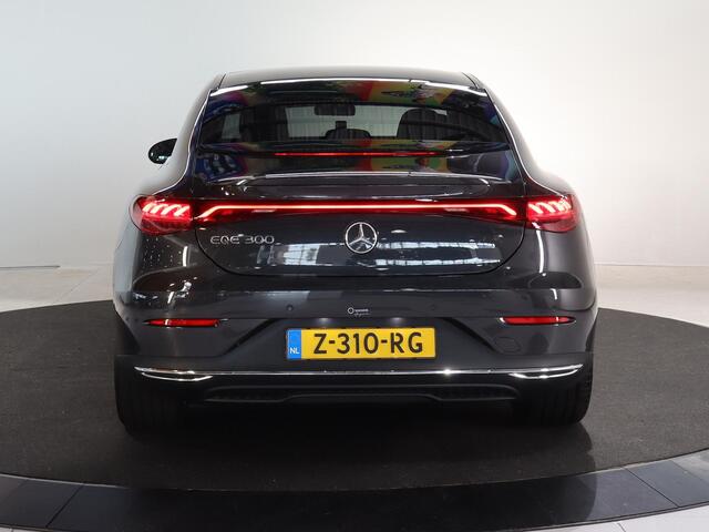Mercedes-Benz EQE 300 Business Edition 89 kWh | Rijasisstentiepakket | Panoramadak | Keyless Entry | Sfeerverlichting | 360 camera | Apple Carplay | Stoel Memory | Grafietgrijs |