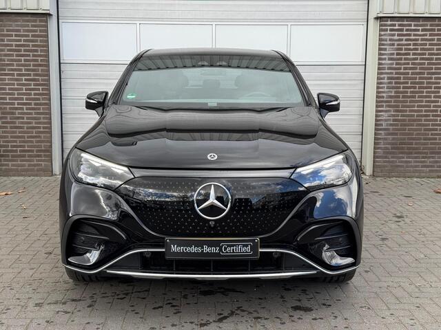 Mercedes-Benz EQE SUV 350+ AMG Line | Panoramadak | Trekhaak | Premium Plus | Rijassistentiepakket Plus | Burmester 3D Surround | 360° Camera | DIGITAL LIGHT Koplampen | Elektrisch Verstelbare Stoelen + Memory | Stuurverwarming | Sfeerverlichting