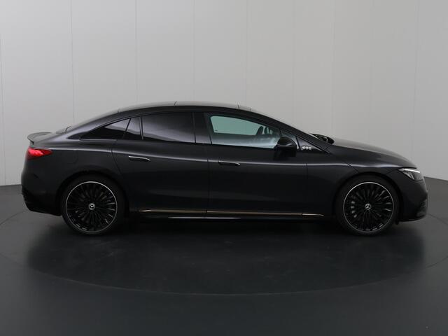 Mercedes-Benz EQE 300 Sport Edition 89 kWh | AMG Line | Panoramadak | Nightpakket | AIRMATIC | 21-Inch | Winterpakket | Burmester | Apple Car Play