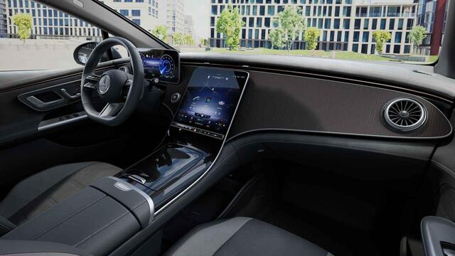 Mercedes-Benz EQE 300 AMG Line 89 kWh | Panoramadak | Memory | Sfeerverlichting |