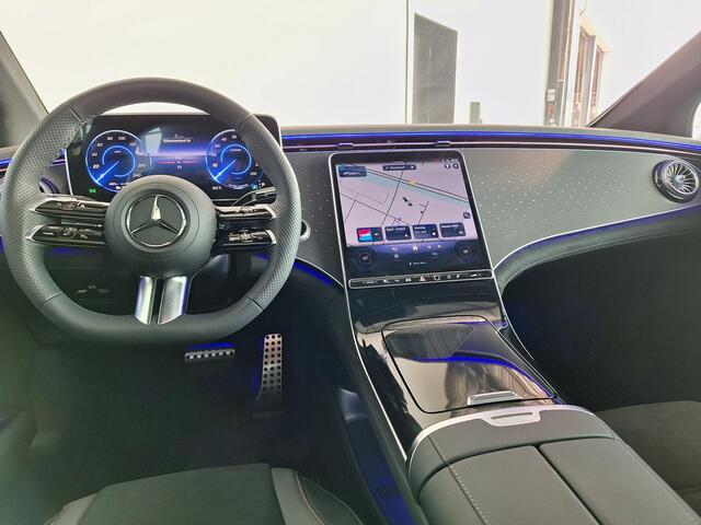 Mercedes-Benz EQE 350 AMG Line | Matgrijs | Premium Pakket | Night Pakket | Rijassistentiepakket Plus | Panoramadak | AIRMATIC Luchtvering | Burmester 3D Surround Sound |