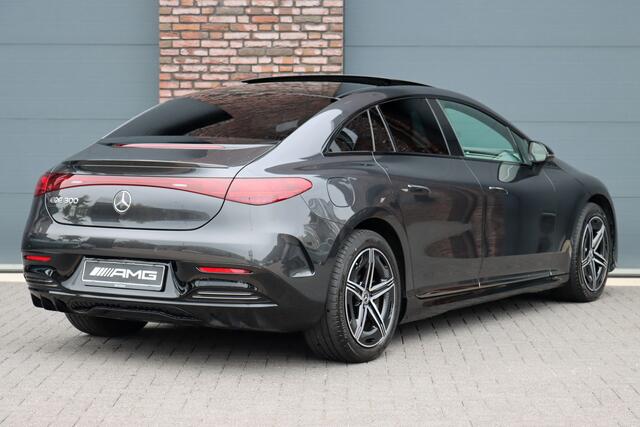 Mercedes-Benz EQE 300 AMG Line 89 kWh | Distronic | Panoramadak | Burmester | Dodehoekassistent | Memory | Warmtepomp | Camera | Rijassistentiepakket | Keyless Go |