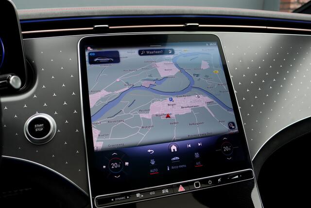 Mercedes-Benz EQE 300 AMG Line 89 kWh | Distronic | Panoramadak | Burmester | Dodehoekassistent | Memory | Warmtepomp | Camera | Rijassistentiepakket | Keyless Go |