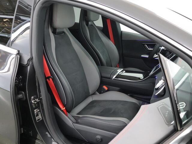 Mercedes-Benz EQE 300 AMG Line 89 kWh | Panoramadak | Memory | Winter pakket | Sfeerverlichting |