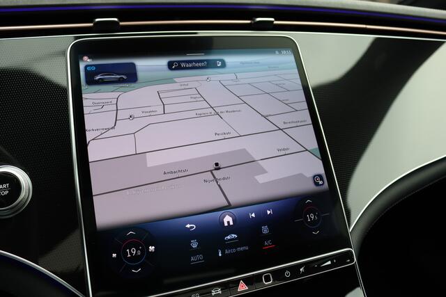 Mercedes-Benz EQE 300 Luxury Line 89 kWh | 39.500,- ex | Distronic | Panoramadak | Verwarmd Stuurwiel | Memory | Leder | Warmtepomp | Camera | Rijassistentiepakket | Digital Light |