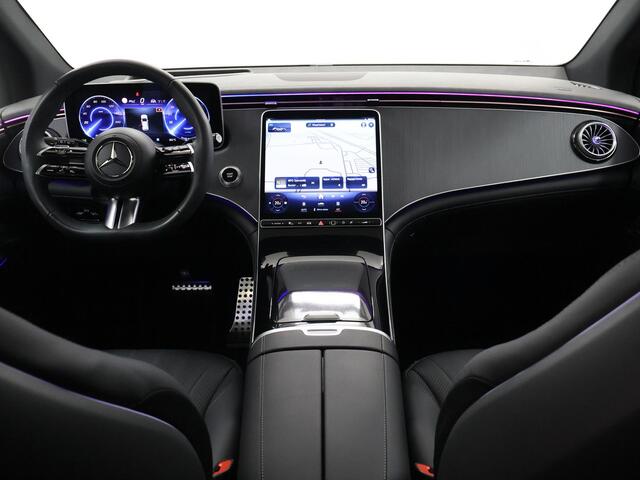 Mercedes-Benz EQE SUV 300 AMG Line 91 kWh | Nieuwprijs 106.261 euro | Panoramadak | Massage | Digital light | Meesturende achteras |