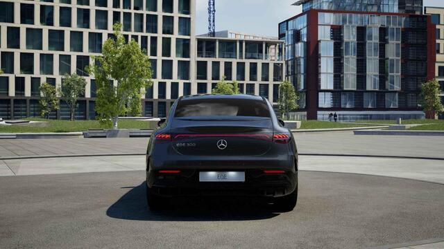 Mercedes-Benz EQE 300 AMG Line 89 kWh | Night | Panoramadak | Luchtvering | Stoelverwarming | Sfeerverlichting | Achteruitrijcamera |