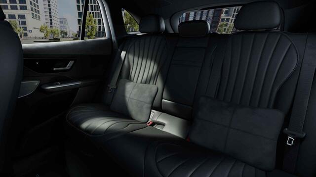 Mercedes-Benz EQE SUV 300 AMG Line 91 kWh | Premium plus | Luchtvering | Trekhaak | Winter pakket | Night pakket |